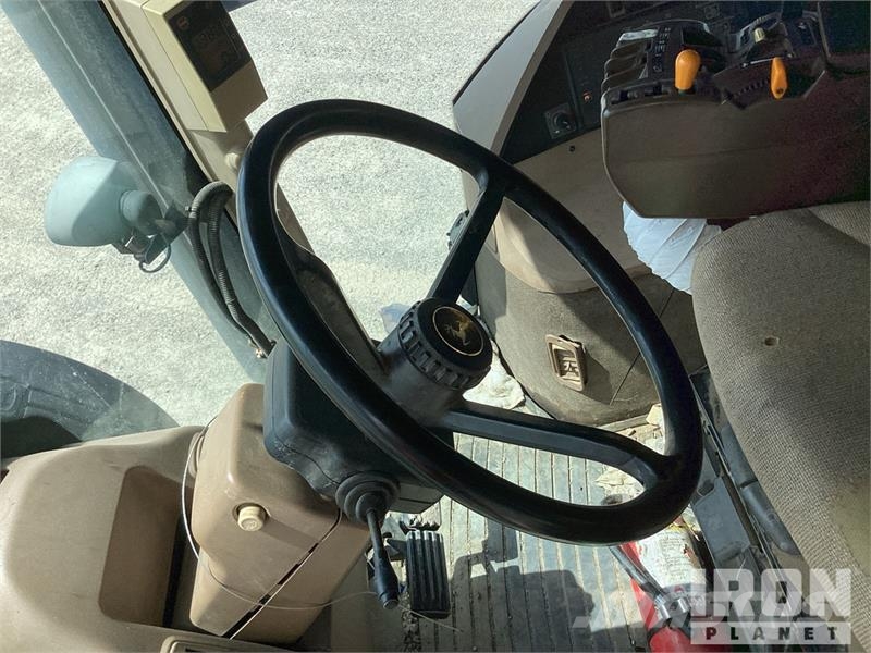 John Deere 8420 الجرارات