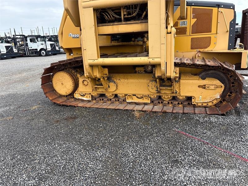 John Deere 850K LGP Pipelayer w/ Midwestern M572 CXL Conversi Pipelayer dozers