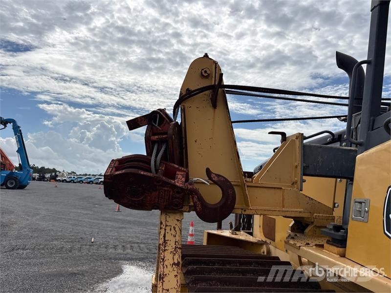 John Deere 850K LGP Pipelayer w/ Midwestern M572 CXL Conversi Pipelayer dozers
