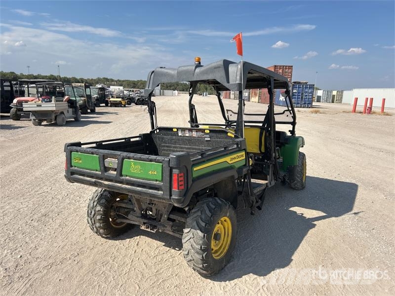 John Deere 855M 4x4 Utility Vehicle Maquinaria para servicios públicos
