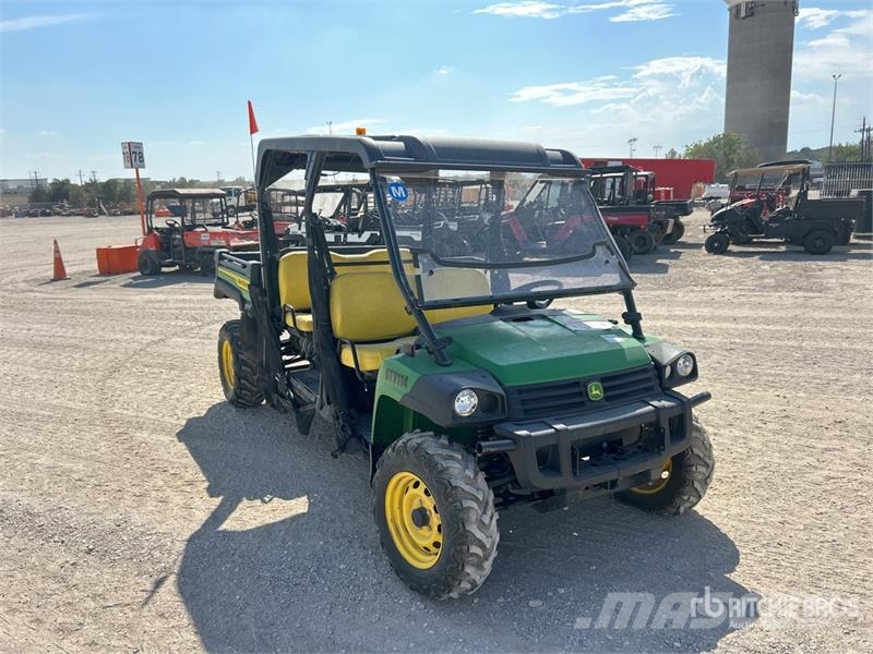 John Deere 855M 4x4 Utility Vehicle Maquinaria para servicios públicos