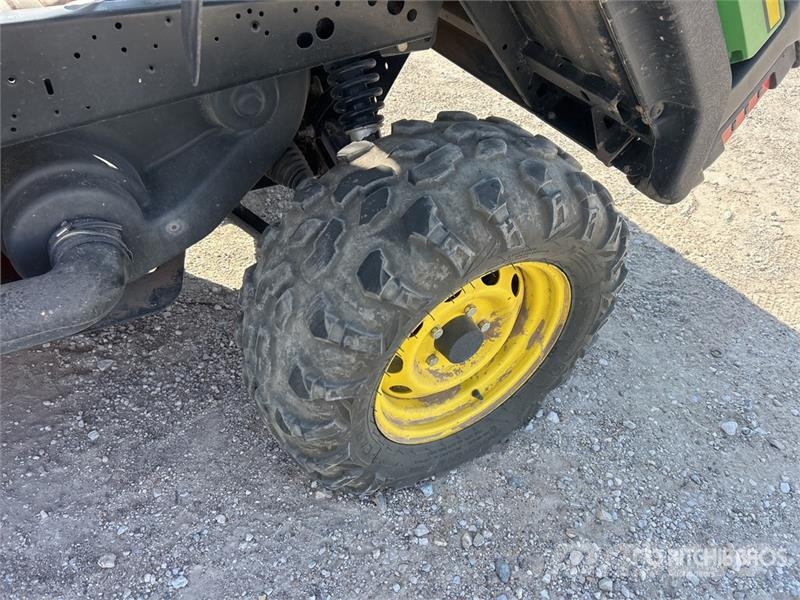 John Deere 855M 4x4 Utility Vehicle Maquinaria para servicios públicos