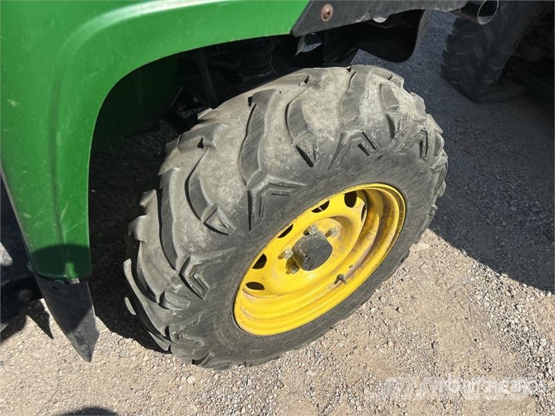 John Deere 855M 4x4 Utility Vehicle Maquinaria para servicios públicos