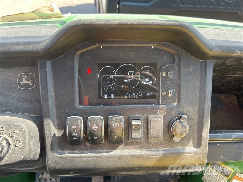 John Deere 855M 4x4 Utility Vehicle Maquinaria para servicios públicos