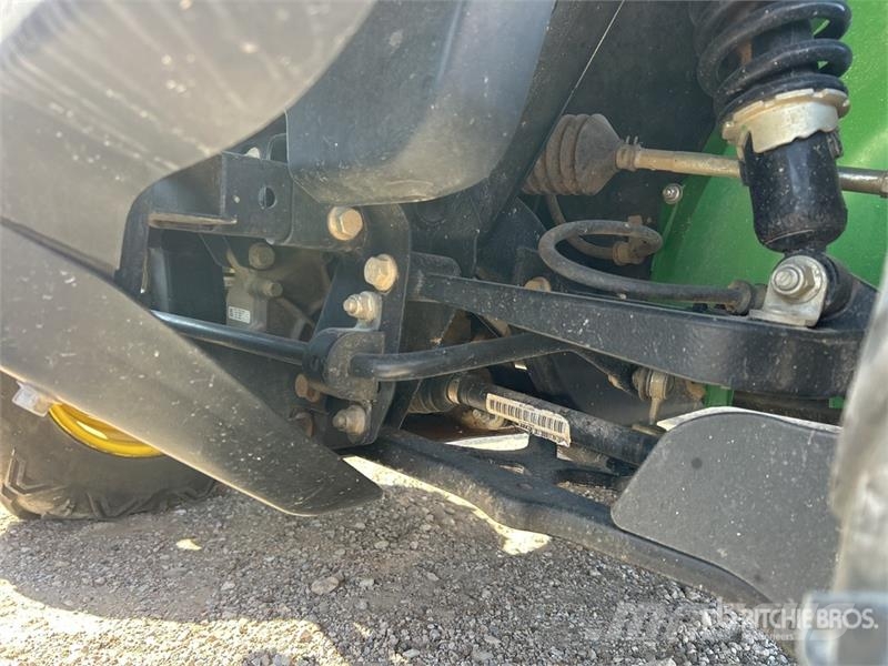 John Deere 855M 4x4 Utility Vehicle Maquinaria para servicios públicos