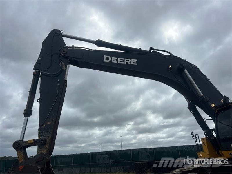 John Deere 870G LC Tracked Excavator Гусеничні екскаватори