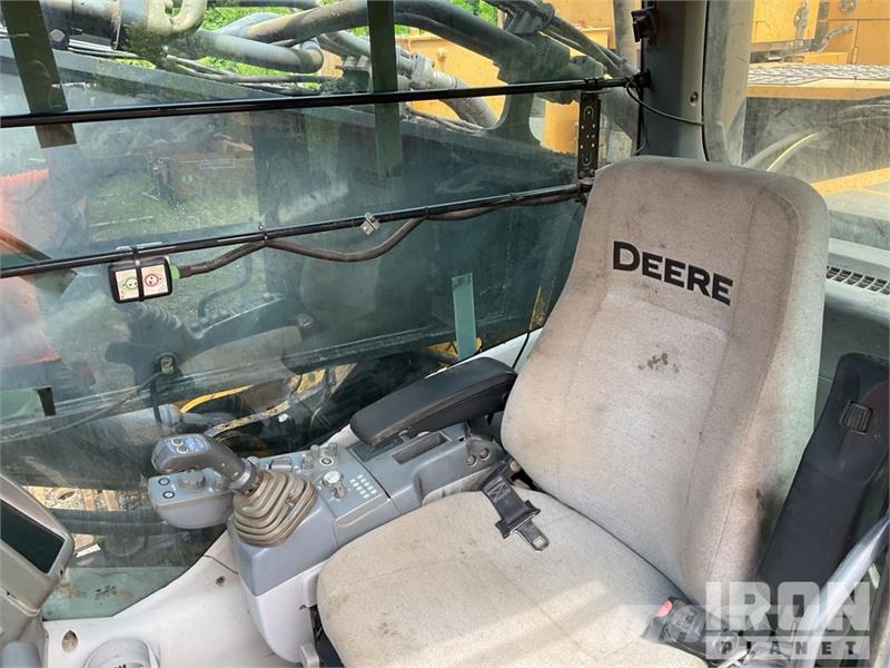 John Deere 870GLC Lawn Mower Crawler excavators