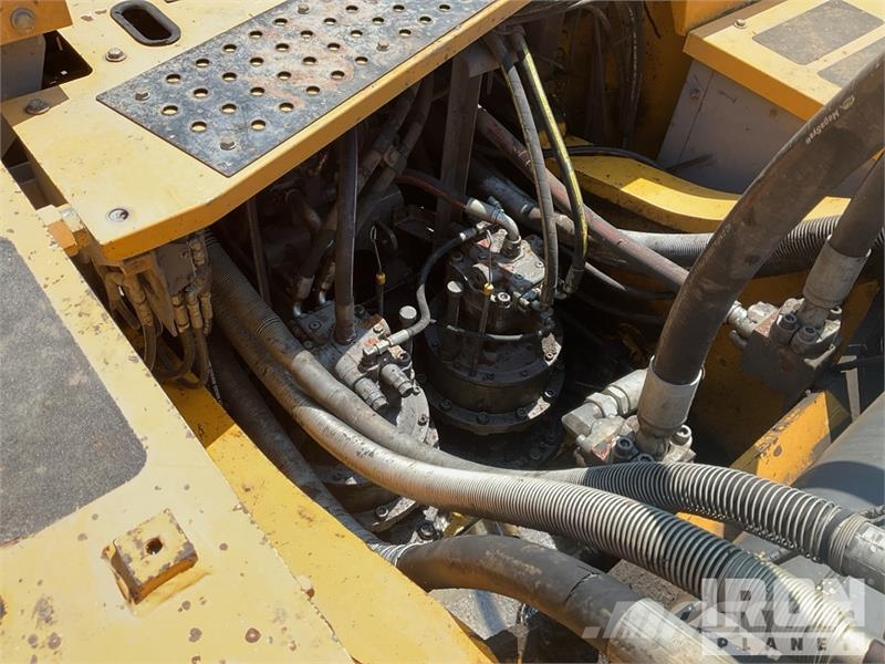 John Deere 870GLC Lawn Mower Crawler excavators