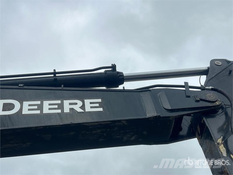 John Deere 870GLC Tracked Excavator Excavatoare pe șenile