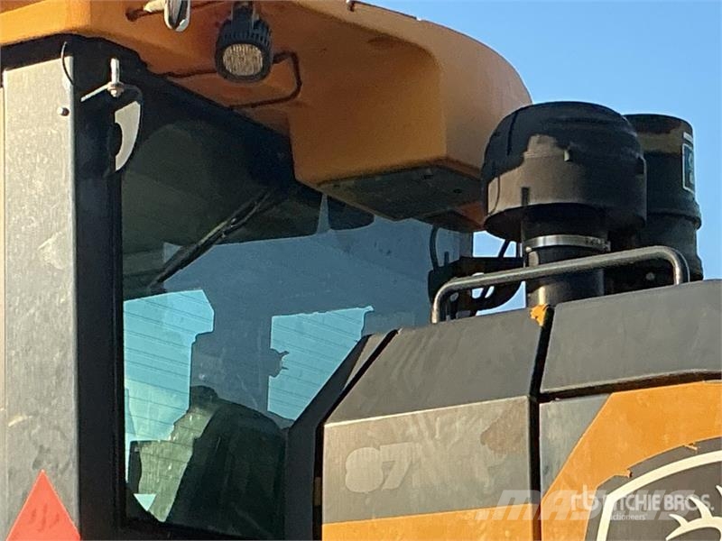 John Deere 872G معدات تمهيد الطرق