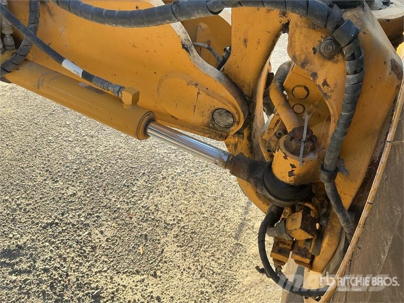 John Deere 872G معدات تمهيد الطرق
