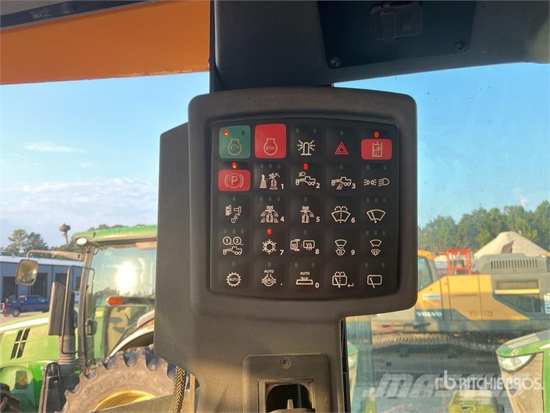 John Deere 872G معدات تمهيد الطرق
