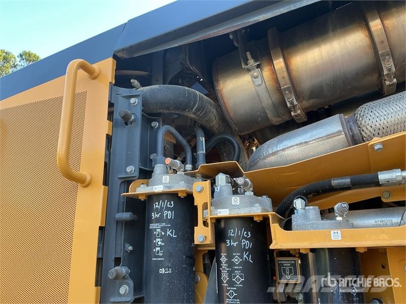 John Deere 872G معدات تمهيد الطرق