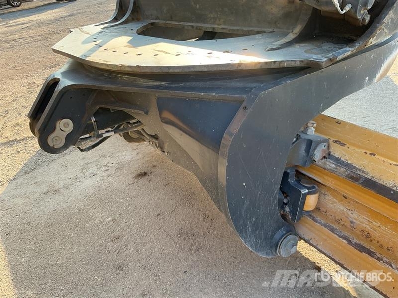 John Deere 872G معدات تمهيد الطرق