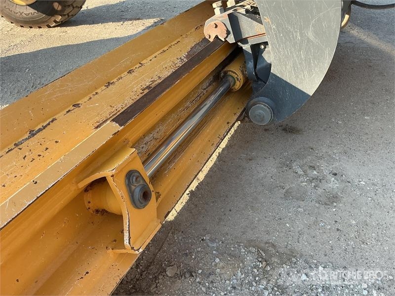 John Deere 872G معدات تمهيد الطرق