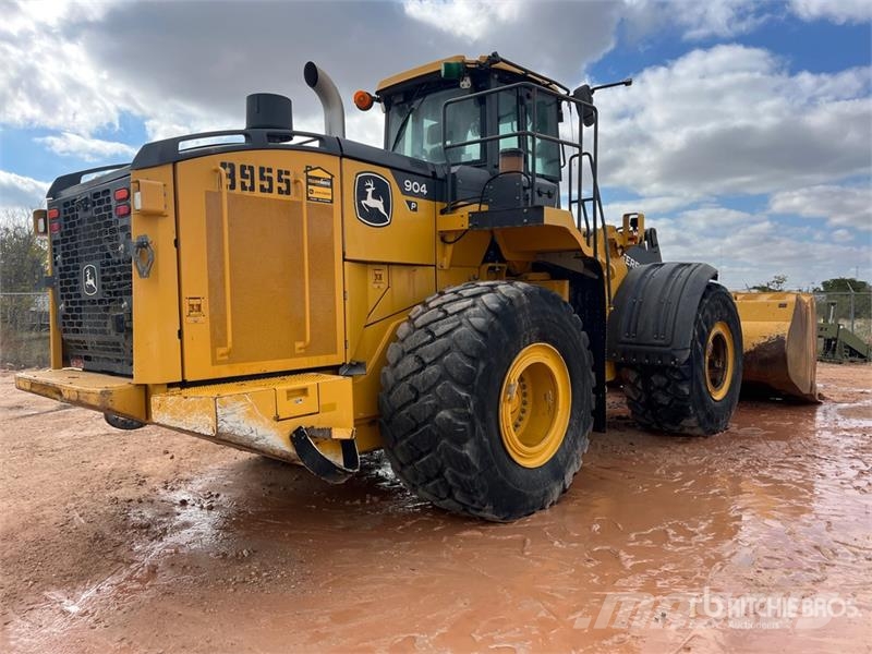 John Deere 904 P-Tier Wheel loaders