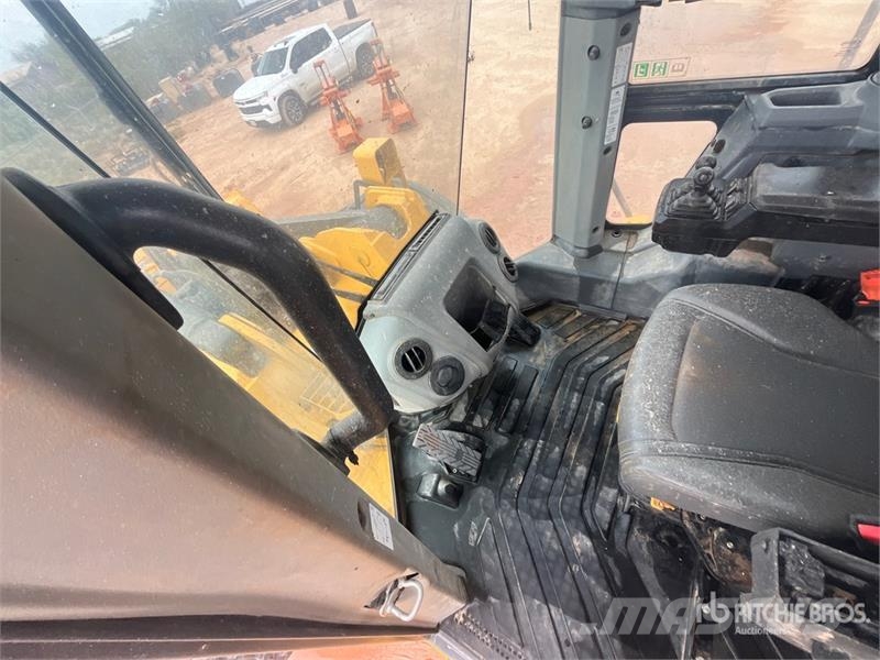 John Deere 904 P-Tier Wheel loaders