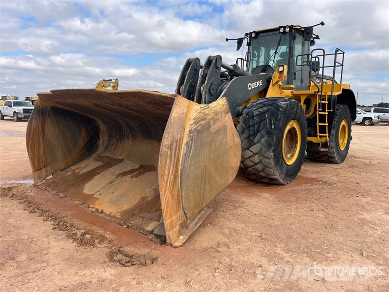 John Deere 904 P-Tier Wheel loaders