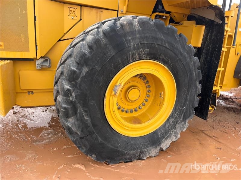 John Deere 904 P-Tier Wheel loaders
