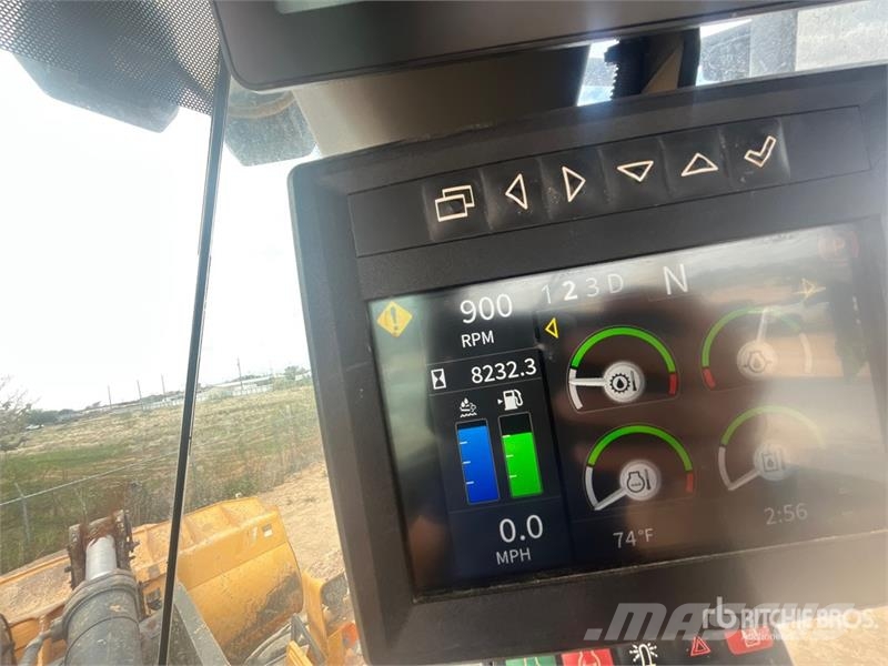 John Deere 904 P-Tier Iekrāvēji uz riteņiem