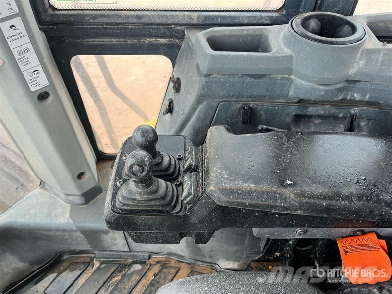 John Deere 904 P-Tier Wheel loaders
