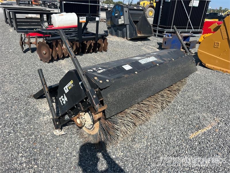 John Deere BA72 72 in Skid Steer Broom Spazzole