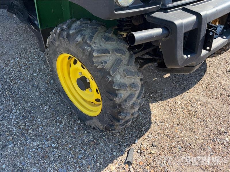 John Deere Gator 4x4 Utility Vehicle Veicoli utilitari