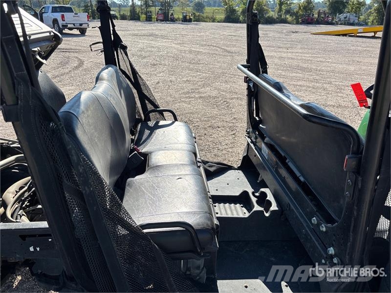 John Deere Gator 4x4 Utility Vehicle Veicoli utilitari