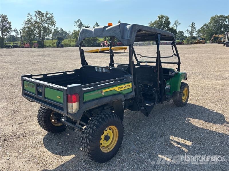 John Deere Gator 4x4 Utility Vehicle Maquinaria para servicios públicos