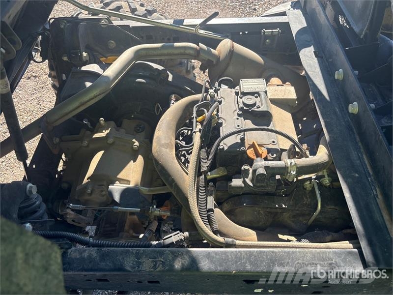 John Deere Gator 4x4 Utility Vehicle Veicoli utilitari