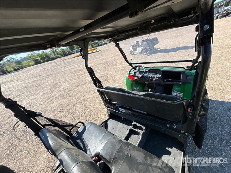 John Deere Gator 4x4 Utility Vehicle Veicoli utilitari