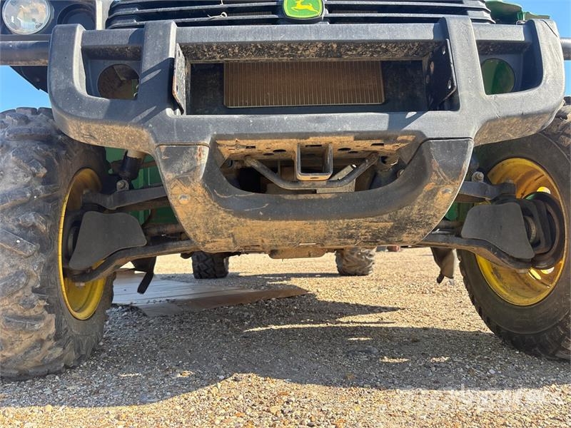 John Deere Gator 4x4 Utility Vehicle Veicoli utilitari