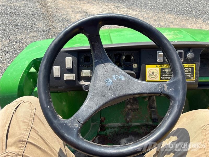 John Deere Gator TX 4X2 4x2 Utility Vehicle Maquinaria para servicios públicos