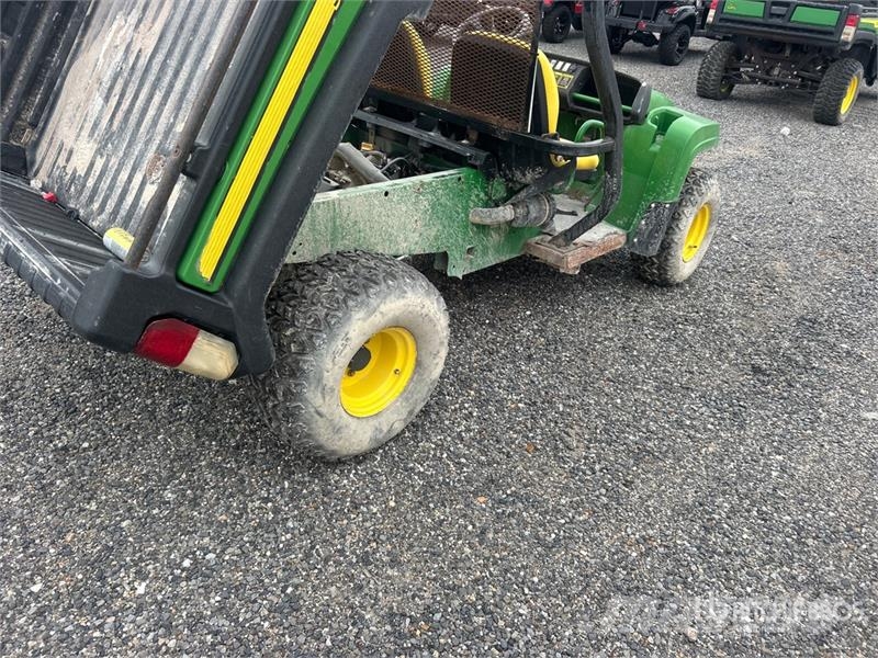 John Deere Gator TX 4X2 4x2 Utility Vehicle ماكينات منفعة عامة