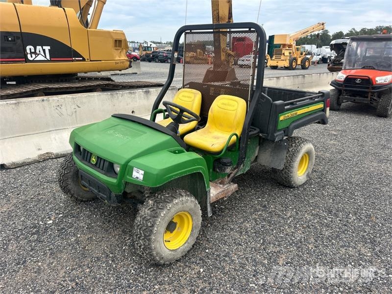 John Deere Gator TX 4X2 4x2 Utility Vehicle ماكينات منفعة عامة