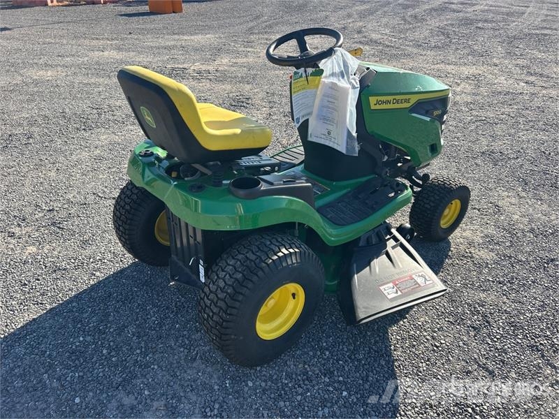 John Deere S100 Ride-On Lawn Mower (Unused) Rijmaaiers