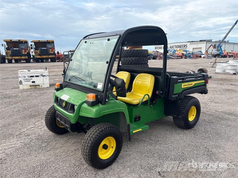 John Deere TE Gator 4x2 Utility Vehicle ユーティリティー機械