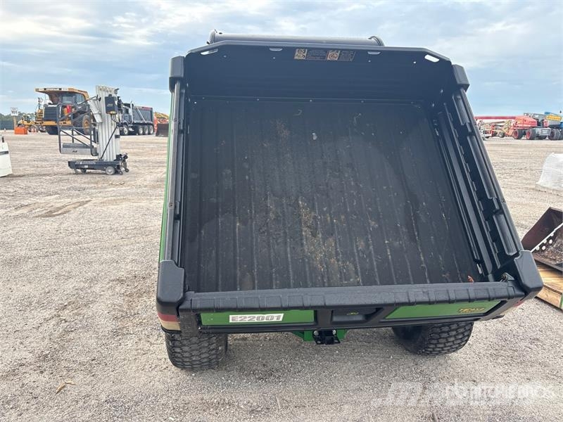 John Deere TE Gator 4x2 Utility Vehicle ユーティリティー機械
