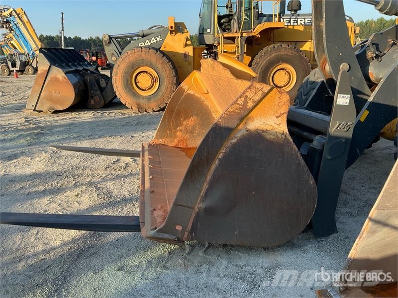 John Deere Wheel Loader Forks Garfos