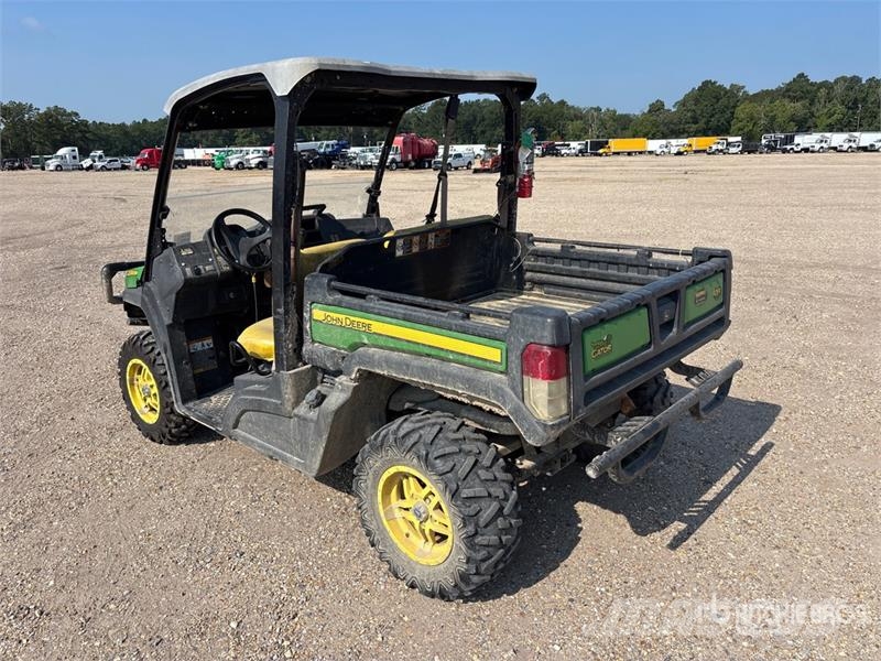 John Deere XUV835M 4x4 Utility Vehicle Užitkové stroje