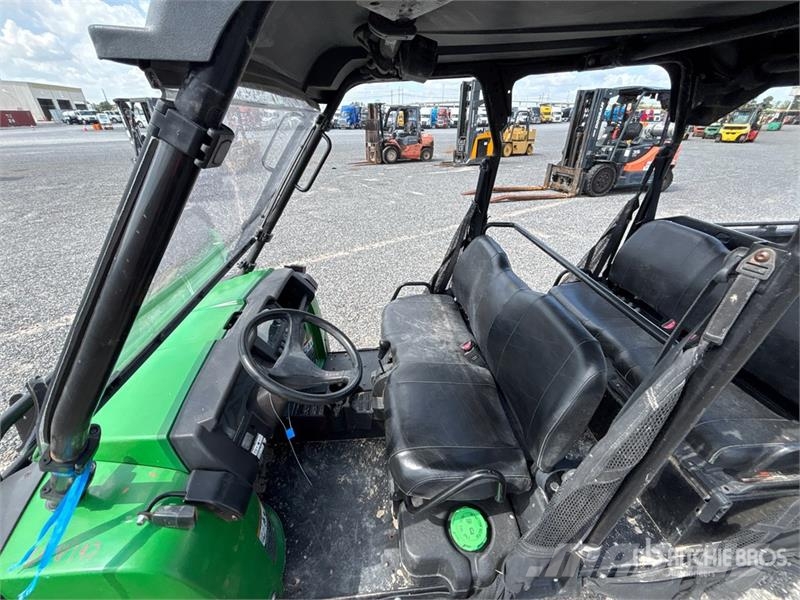 John Deere XUV855M S4 Gator 4x4 Utility Vehicle 다목적 장비