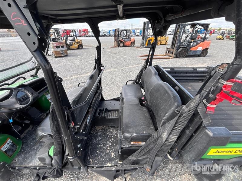 John Deere XUV855M S4 Gator 4x4 Utility Vehicle 다목적 장비