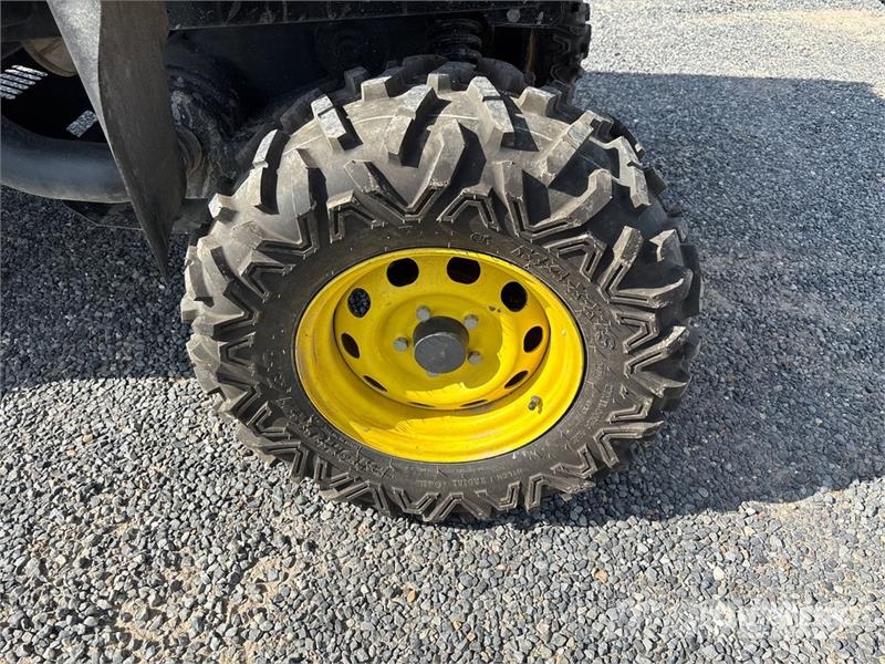John Deere XUV855MS4 4x4 Utility Vehicle Maquinaria para servicios públicos
