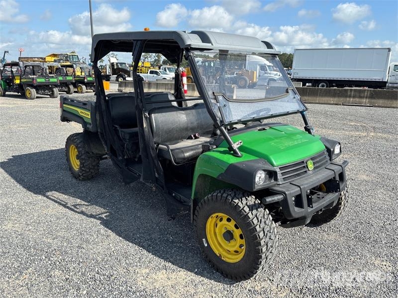 John Deere XUV855MS4 4x4 Utility Vehicle Maquinaria para servicios públicos