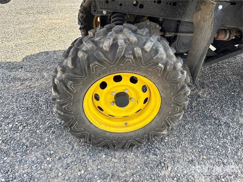 John Deere XUV855MS4 4x4 Utility Vehicle Maquinaria para servicios públicos