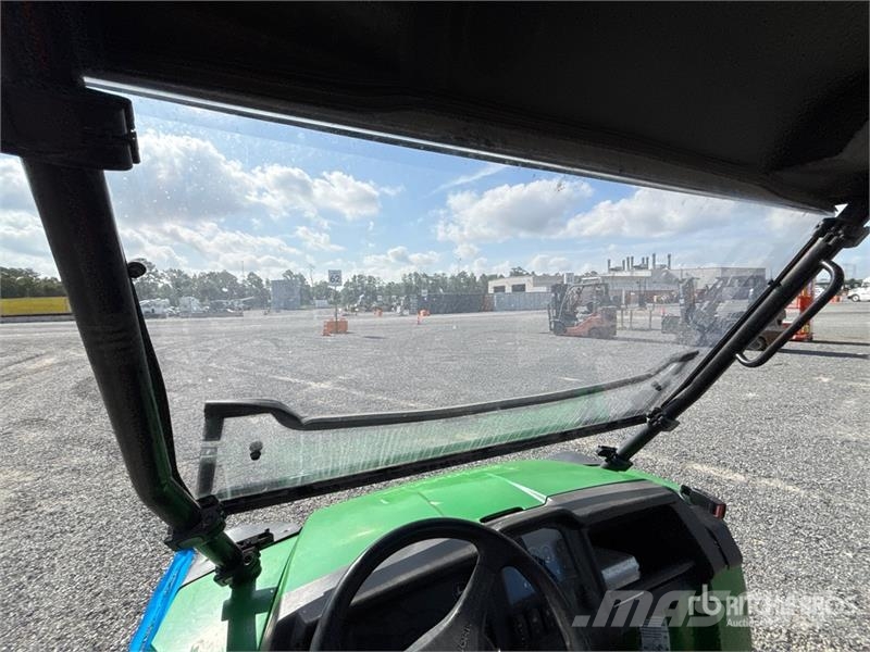 John Deere XUV855MS4 4x4 Utility Vehicle Maquinaria para servicios públicos