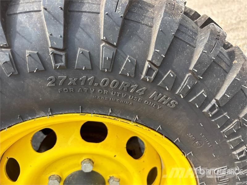 John Deere XUV855MS4 4x4 Utility Vehicle Redskapsbärare