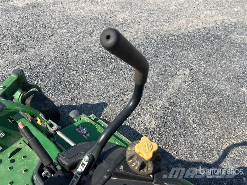 John Deere Z950M Zero-Turn Lawn Mower ركوب الحشائش