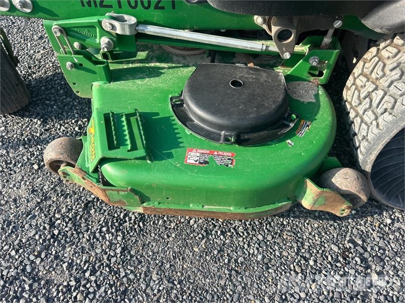 John Deere Z950M Zero-Turn Lawn Mower Самохідні газонокосарки