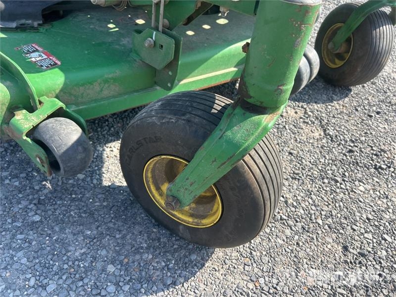 John Deere Z950M Zero-Turn Lawn Mower ركوب الحشائش